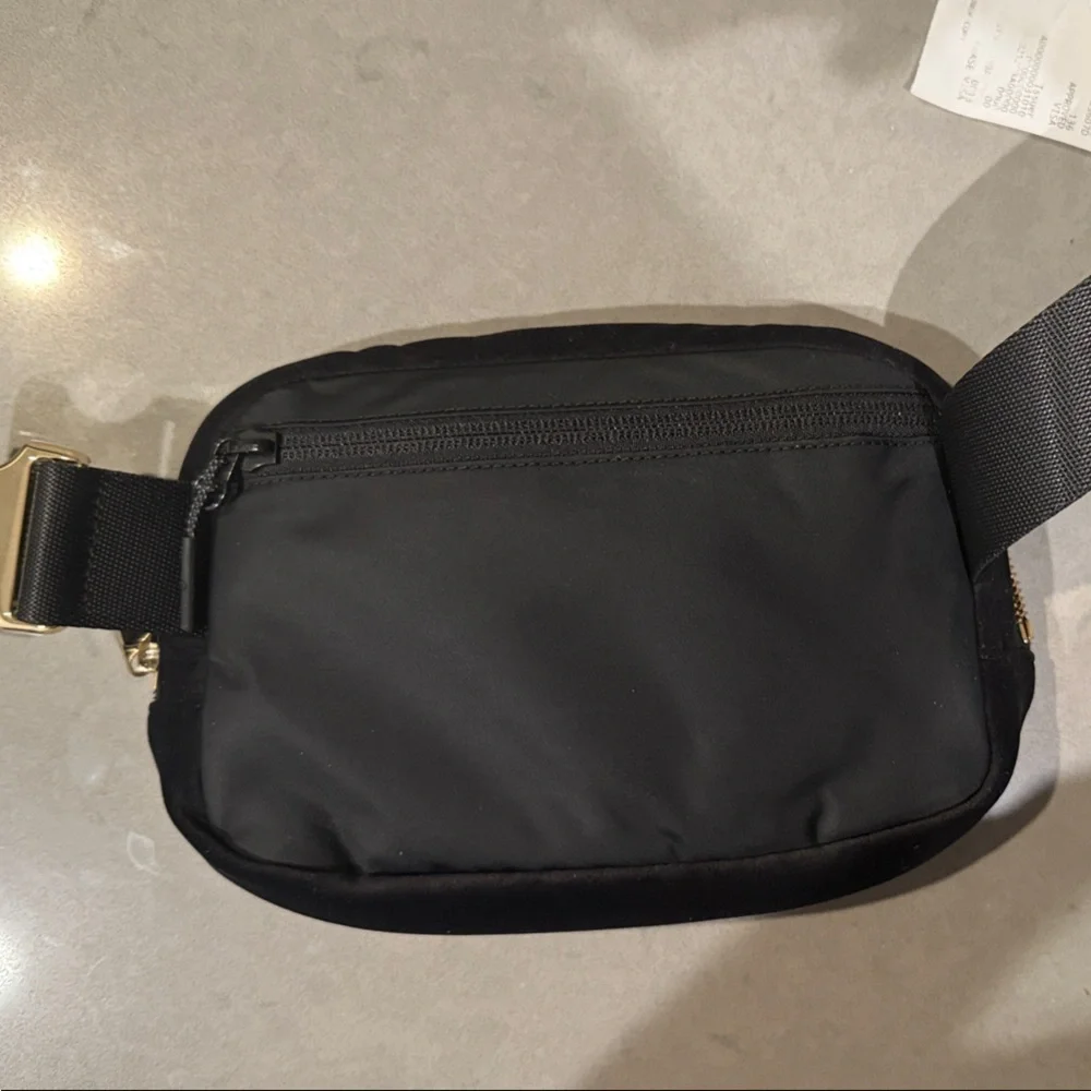 Lululemon Belt Bag - Picture 7 of 7